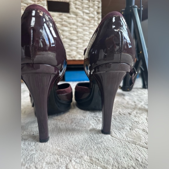 Tod’s Patent Leather D’Orsay Platform Pumps Maroon Suede Trim Size 39 EU 9 US - Picture 9 of 10
